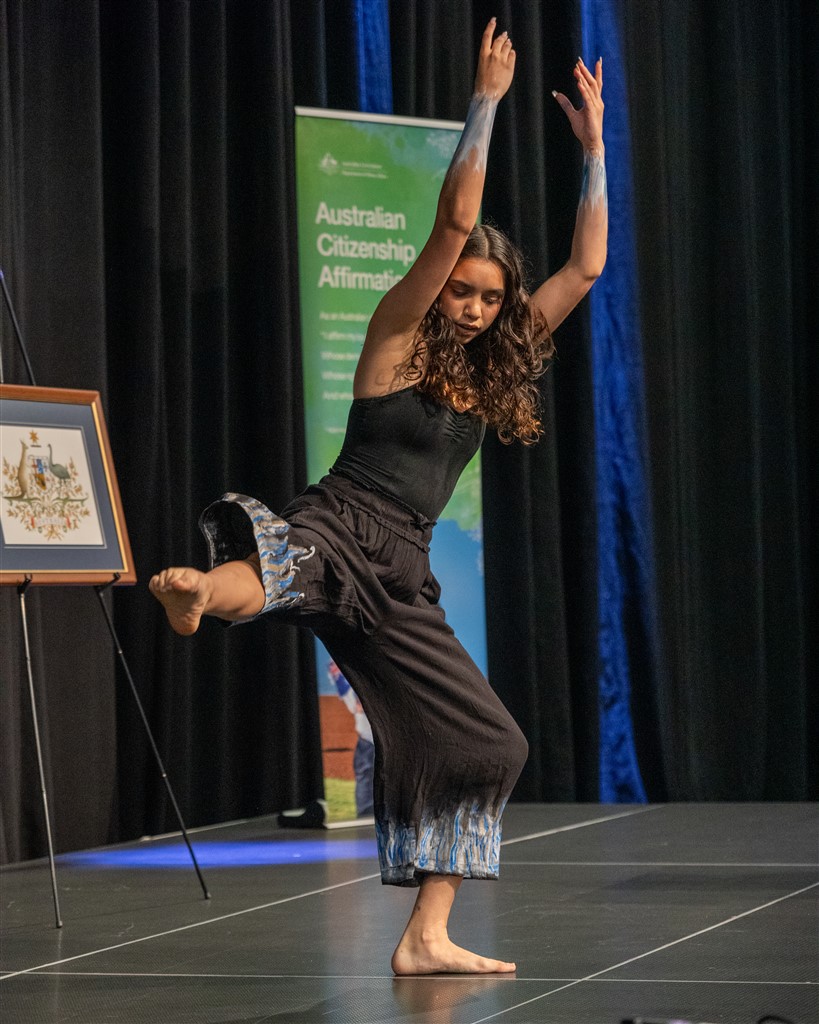 Aboriginal dancer performing at a Brisbane citizenship ceremony. Photo: Home Affairs.